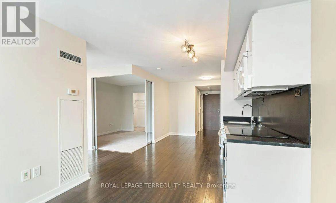321 - 151 DAN LECKIE WAY