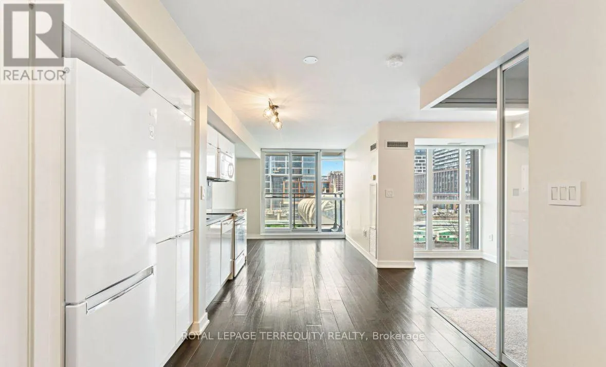 321 - 151 DAN LECKIE WAY