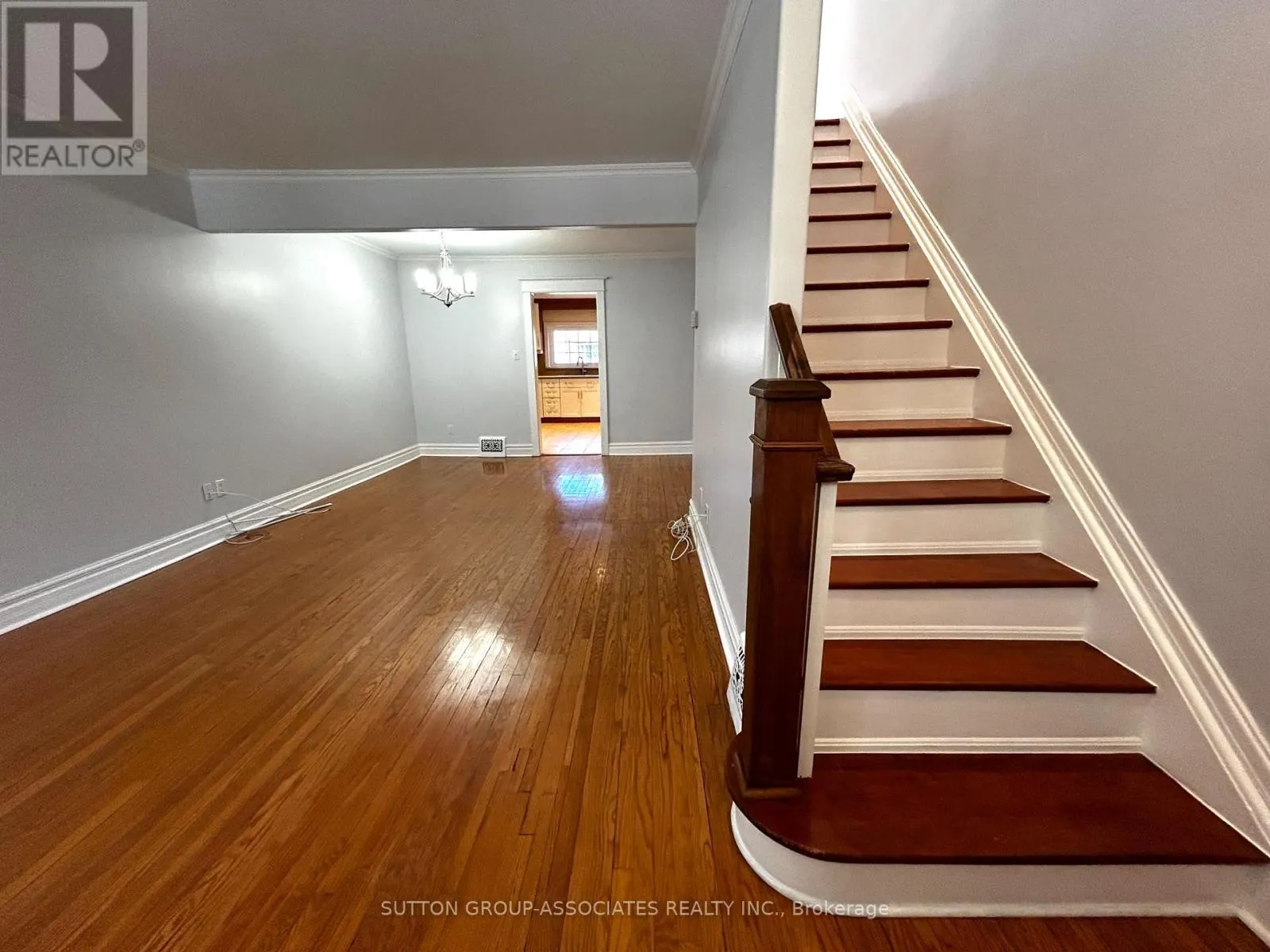 129 KENWOOD AVENUE
