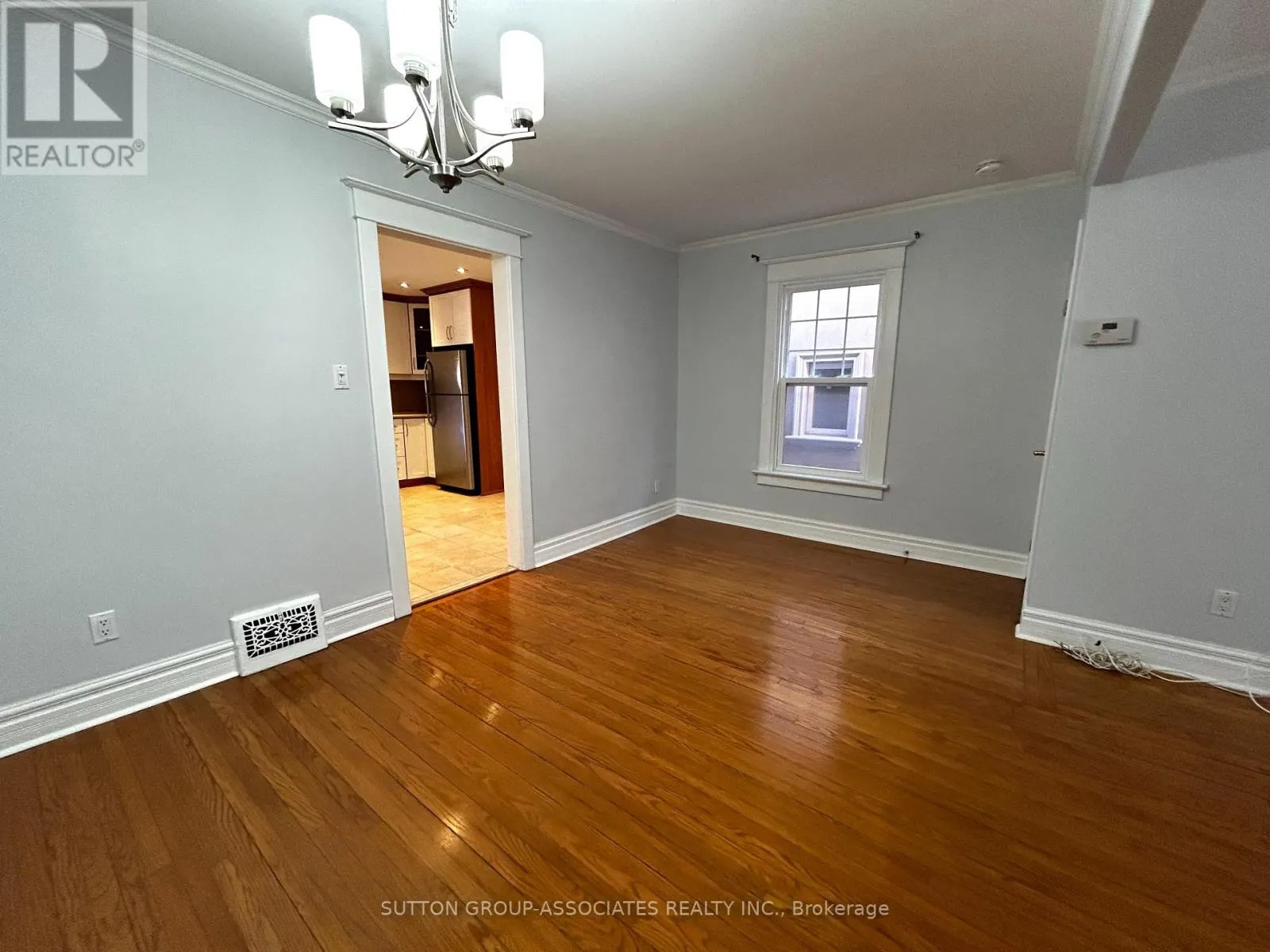129 KENWOOD AVENUE