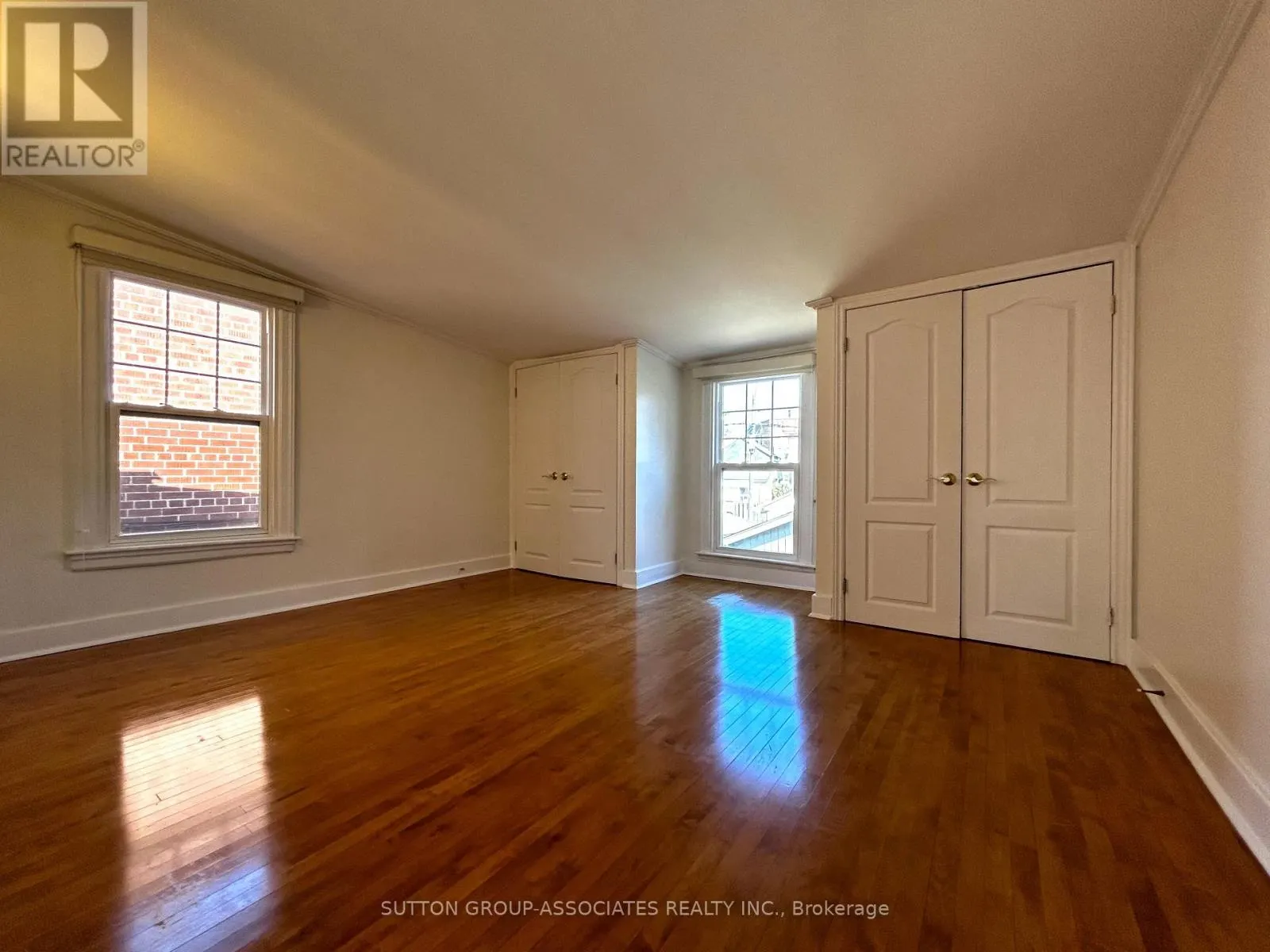 129 KENWOOD AVENUE