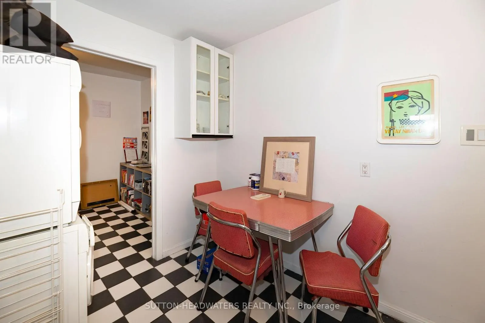 106 BARTON AVENUE