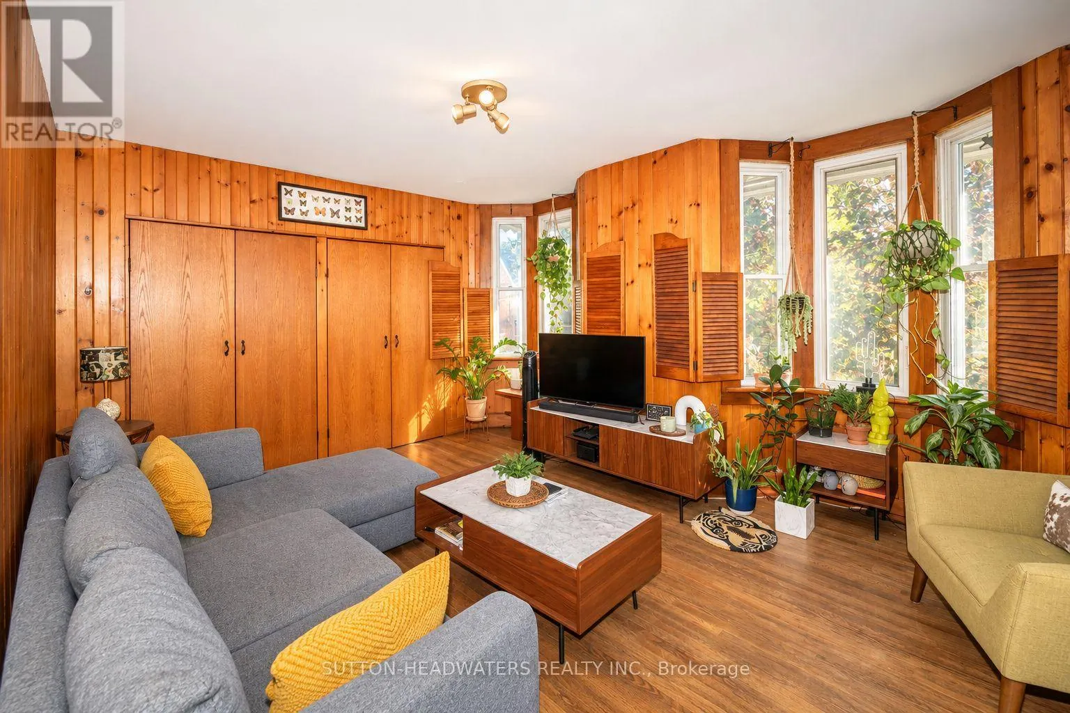 106 BARTON AVENUE