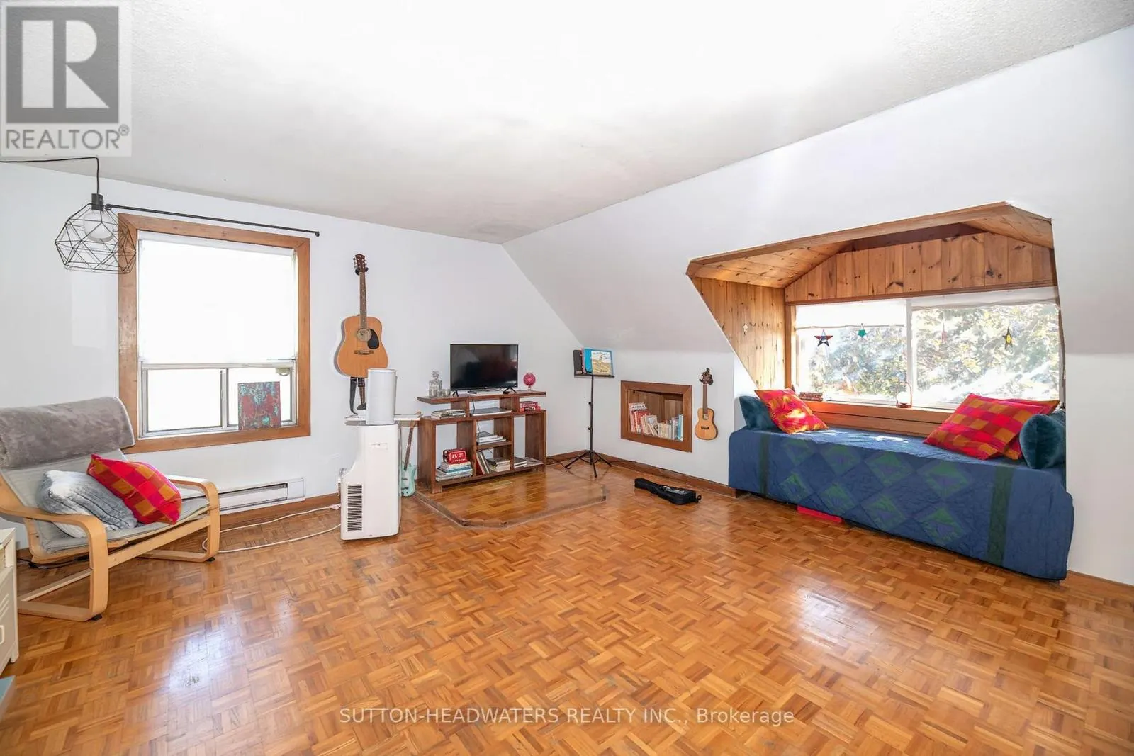 106 BARTON AVENUE