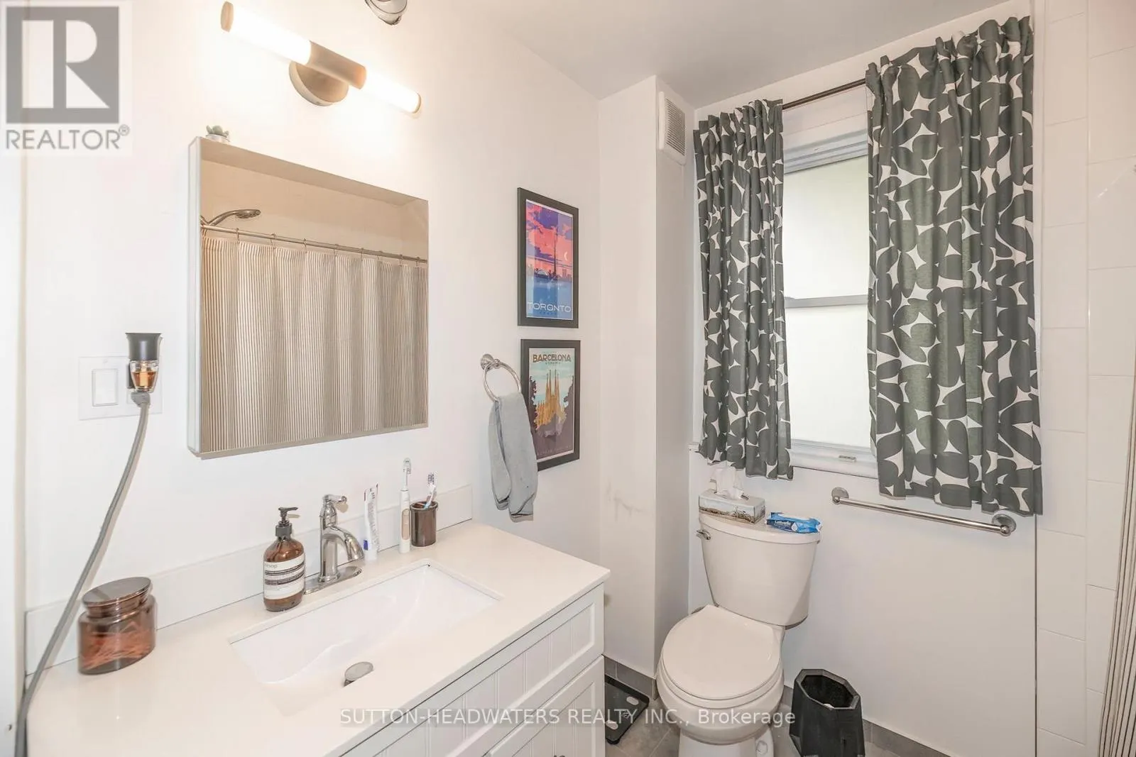 106 BARTON AVENUE