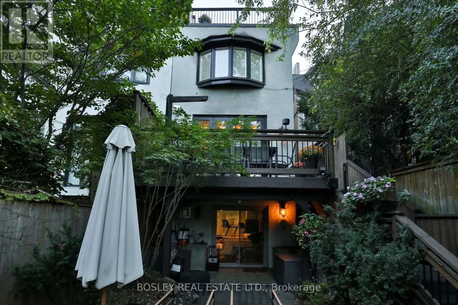128 COLLIER STREET