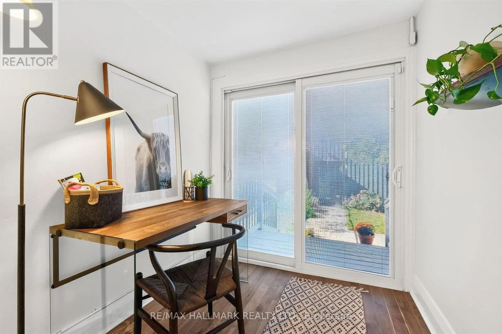 384A MONTROSE AVENUE