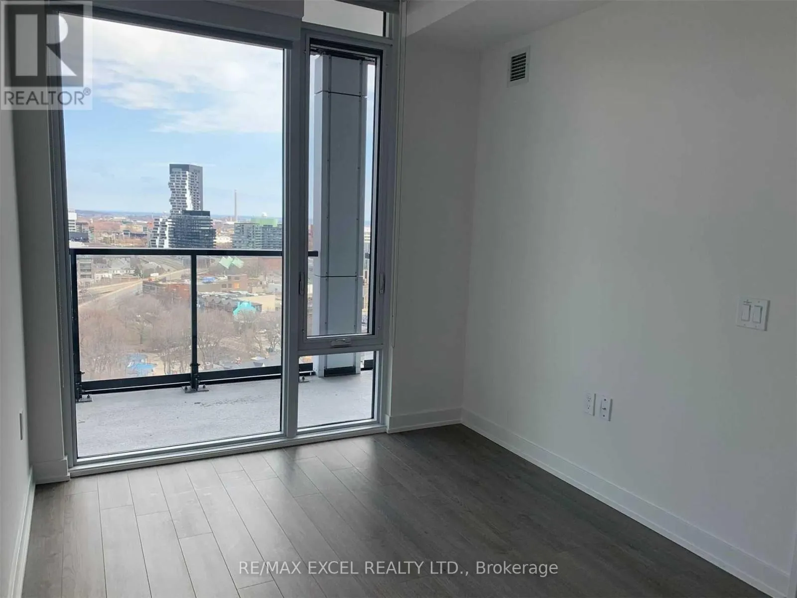 1405 - 50 POWER STREET