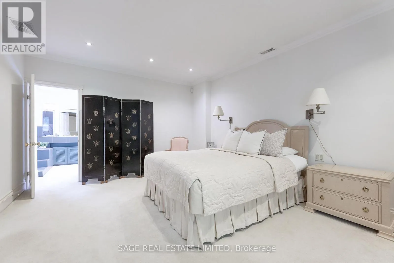 43 ORIOLE ROAD