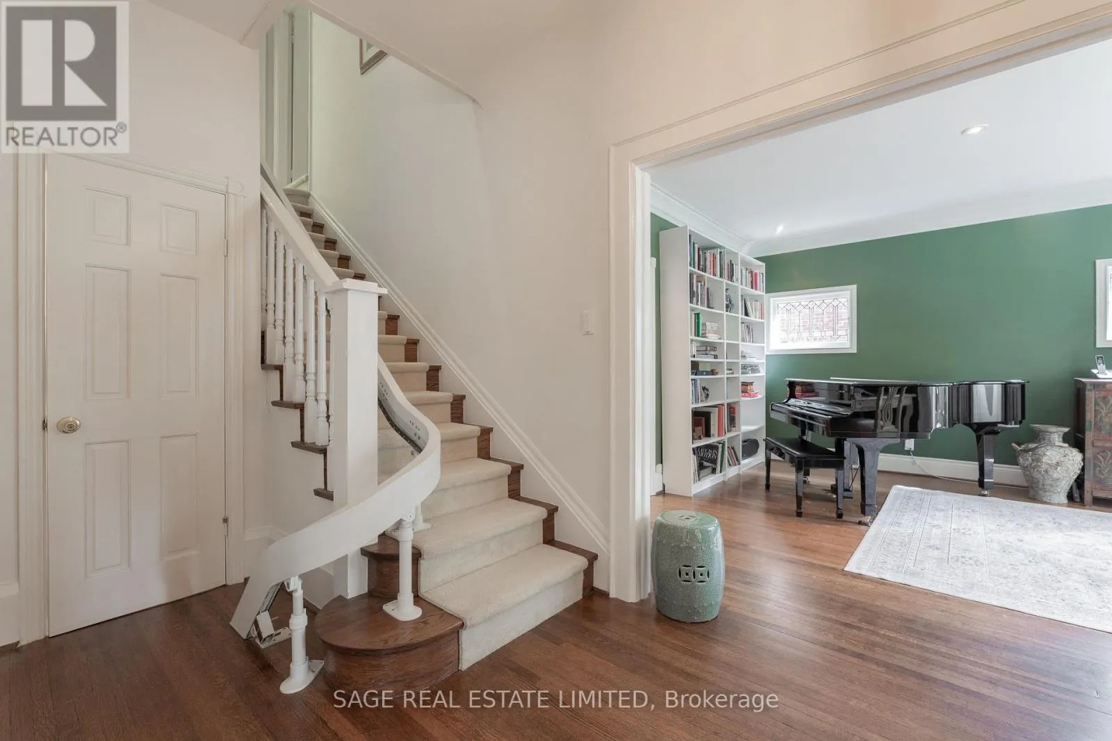 43 ORIOLE ROAD