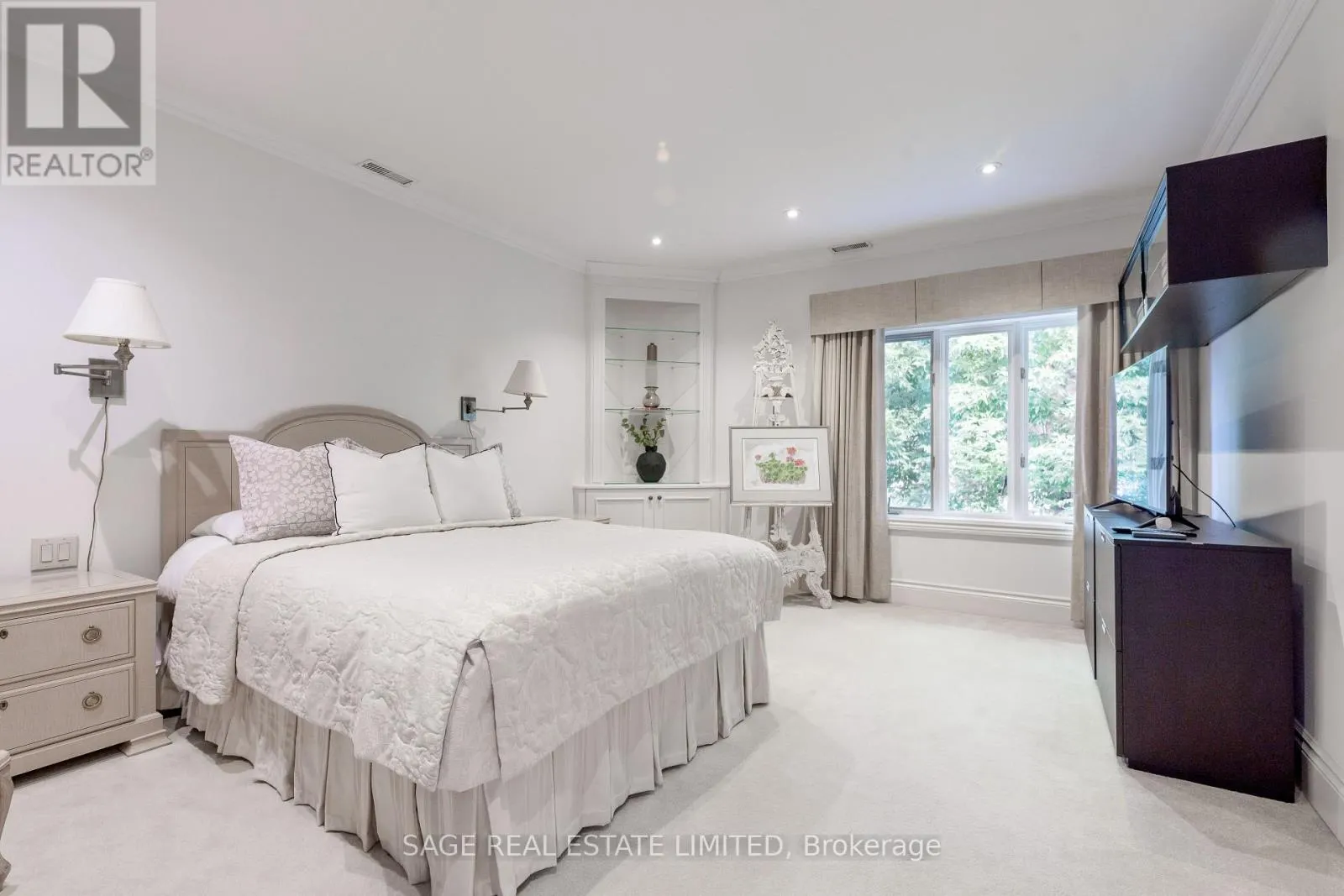 43 ORIOLE ROAD