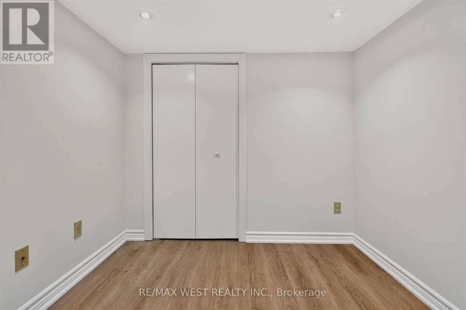 LOWER - 722 DUFFERIN STREET