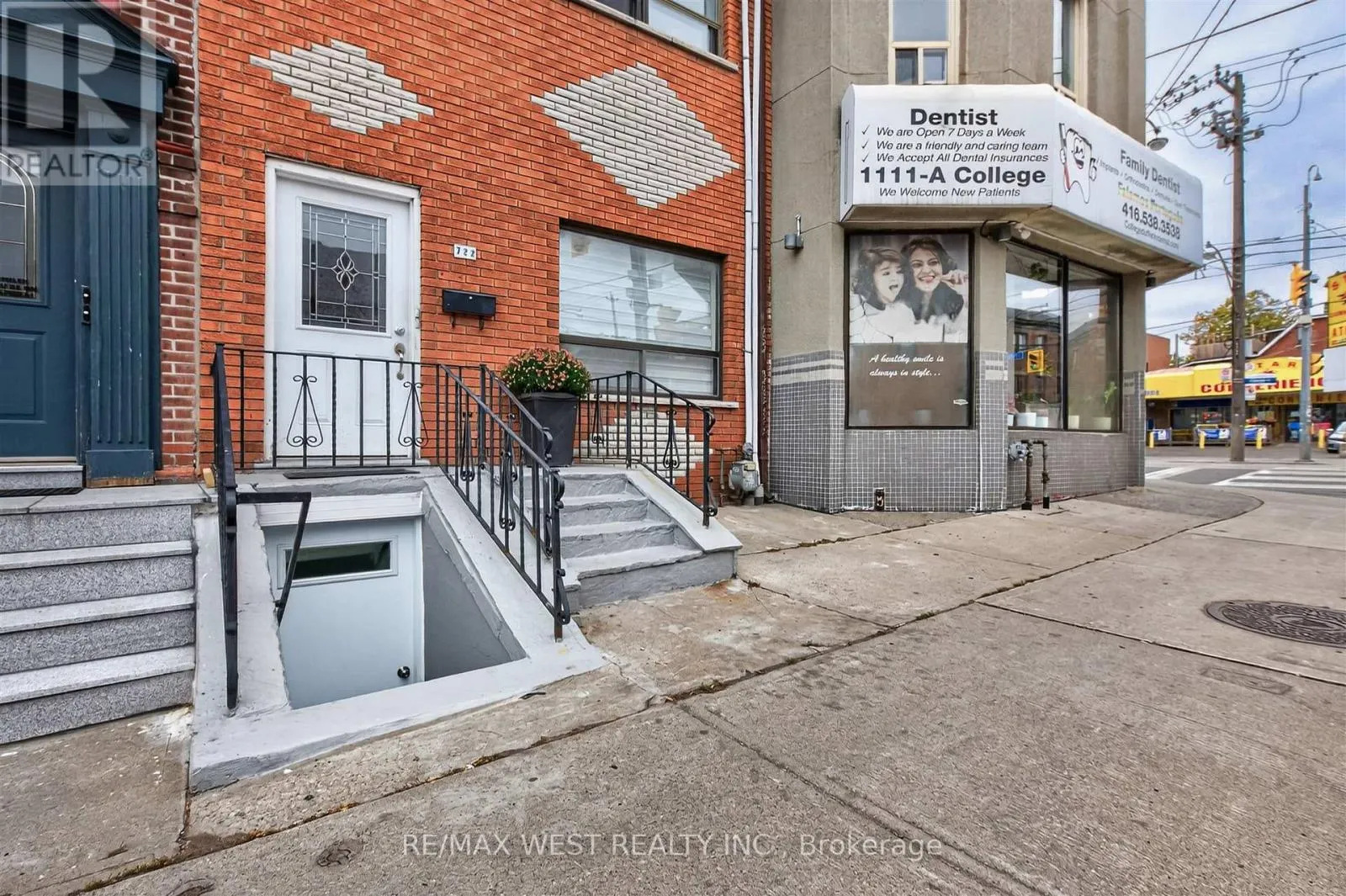 LOWER - 722 DUFFERIN STREET