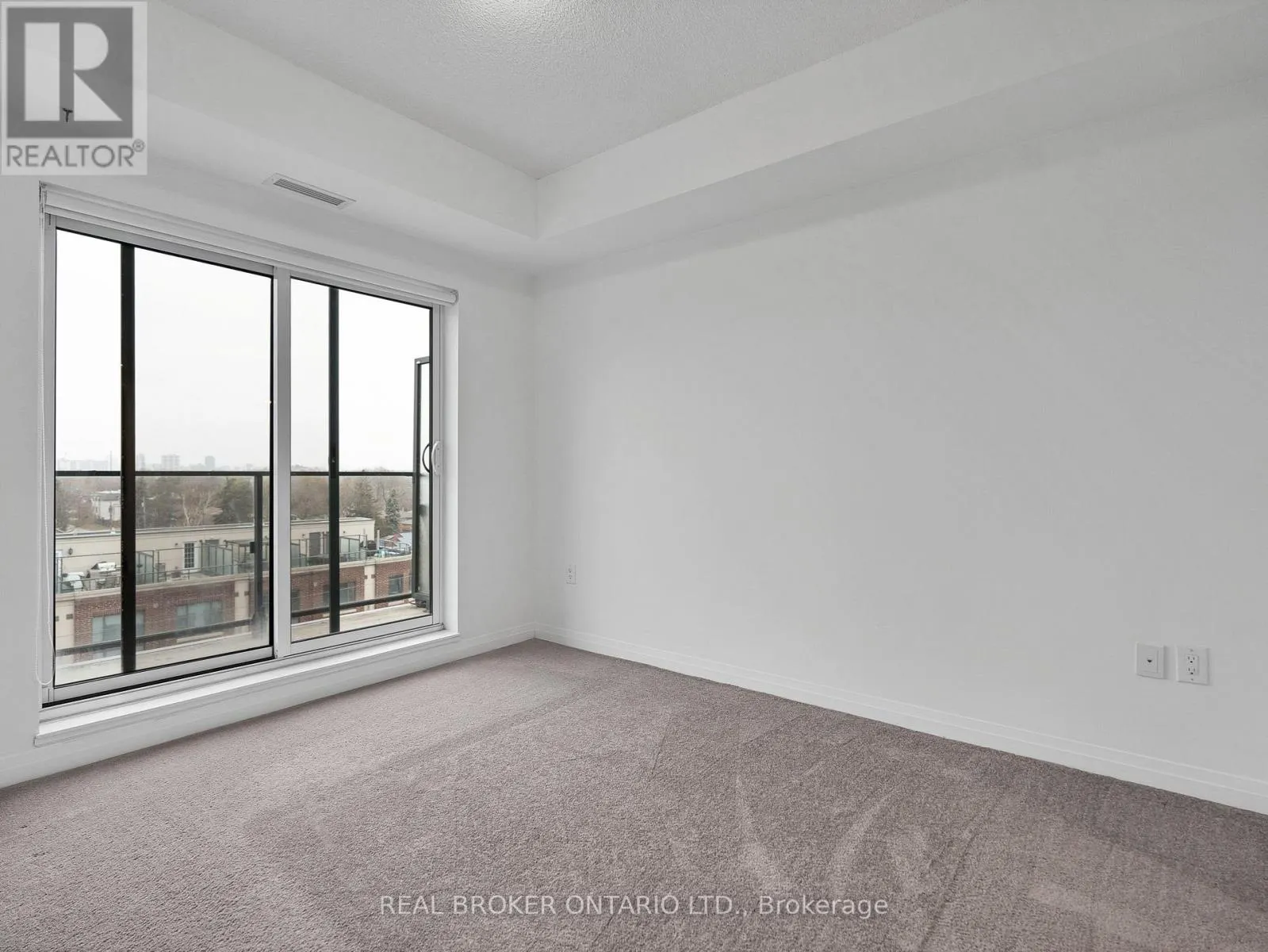 706 - 741 SHEPPARD AVENUE W