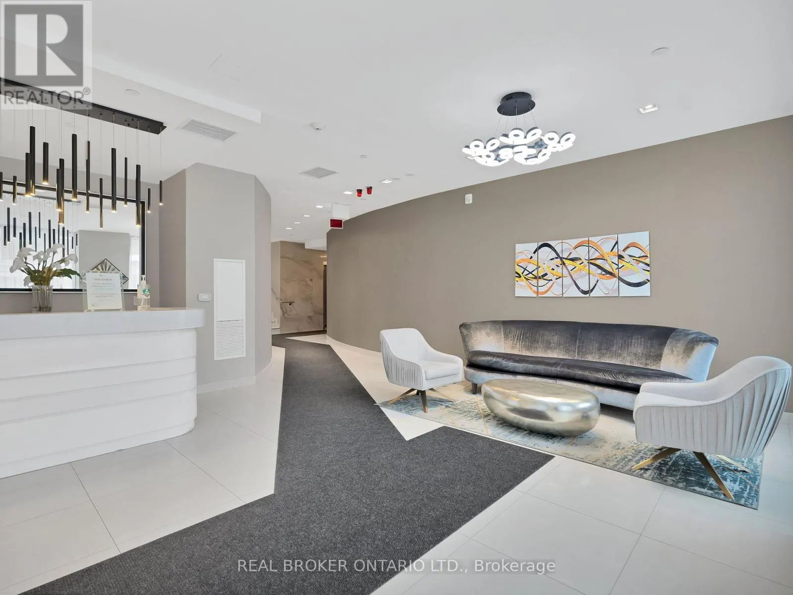 706 - 741 SHEPPARD AVENUE W