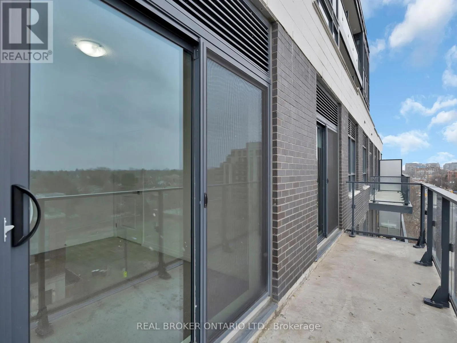 706 - 741 SHEPPARD AVENUE W