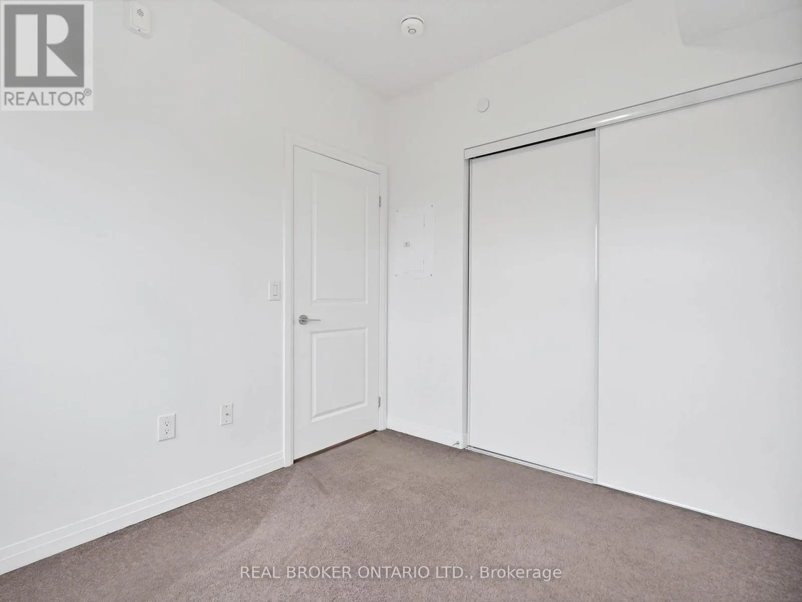 706 - 741 SHEPPARD AVENUE W