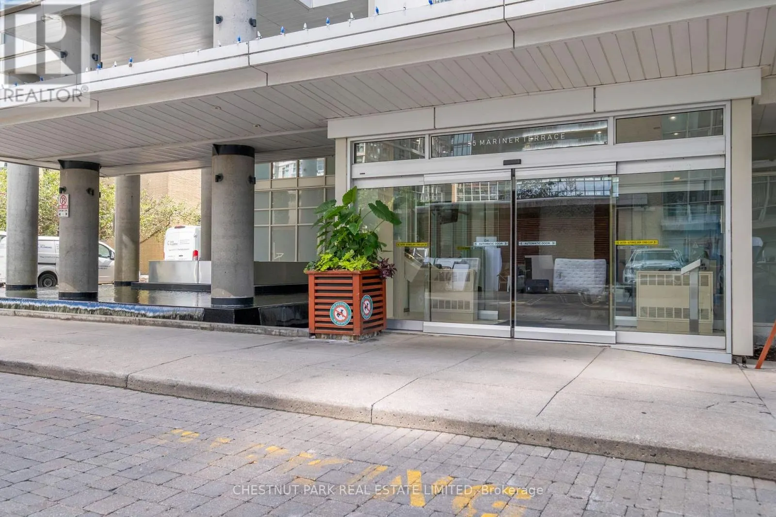 1209 - 35 MARINER TERRACE