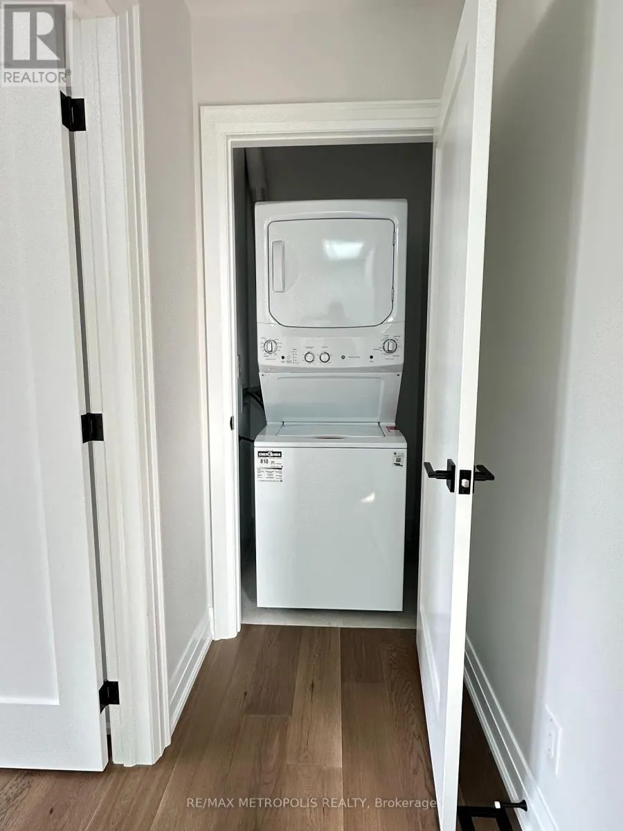 2&3 FLOOR - 94 SAINT CLARENS AVENUE