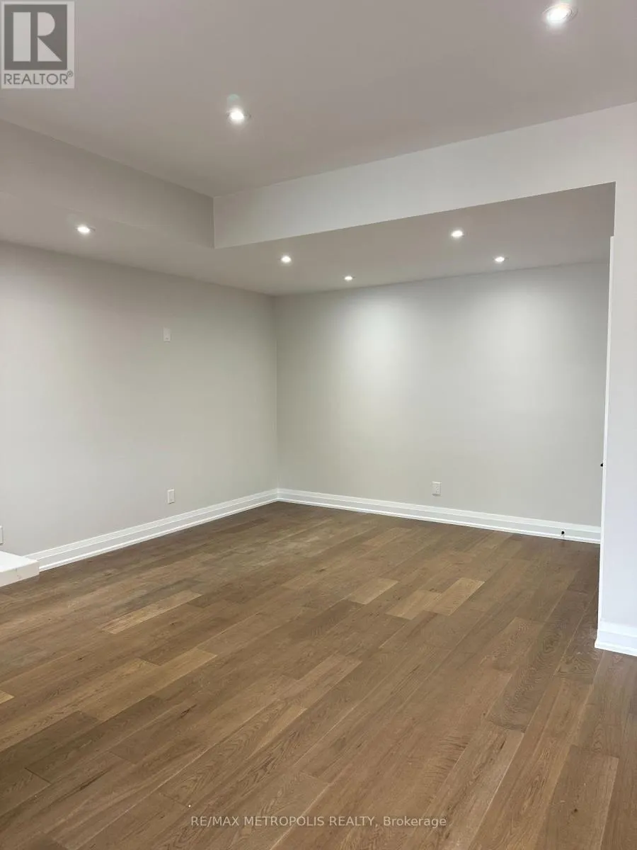 2&3 FLOOR - 94 SAINT CLARENS AVENUE