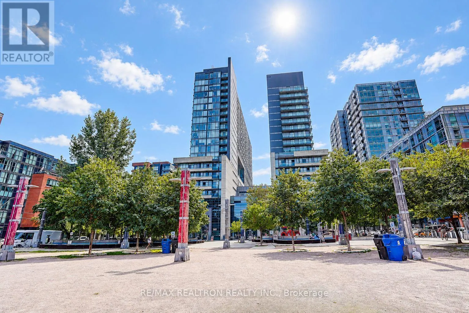 603E - 36 LISGAR STREET