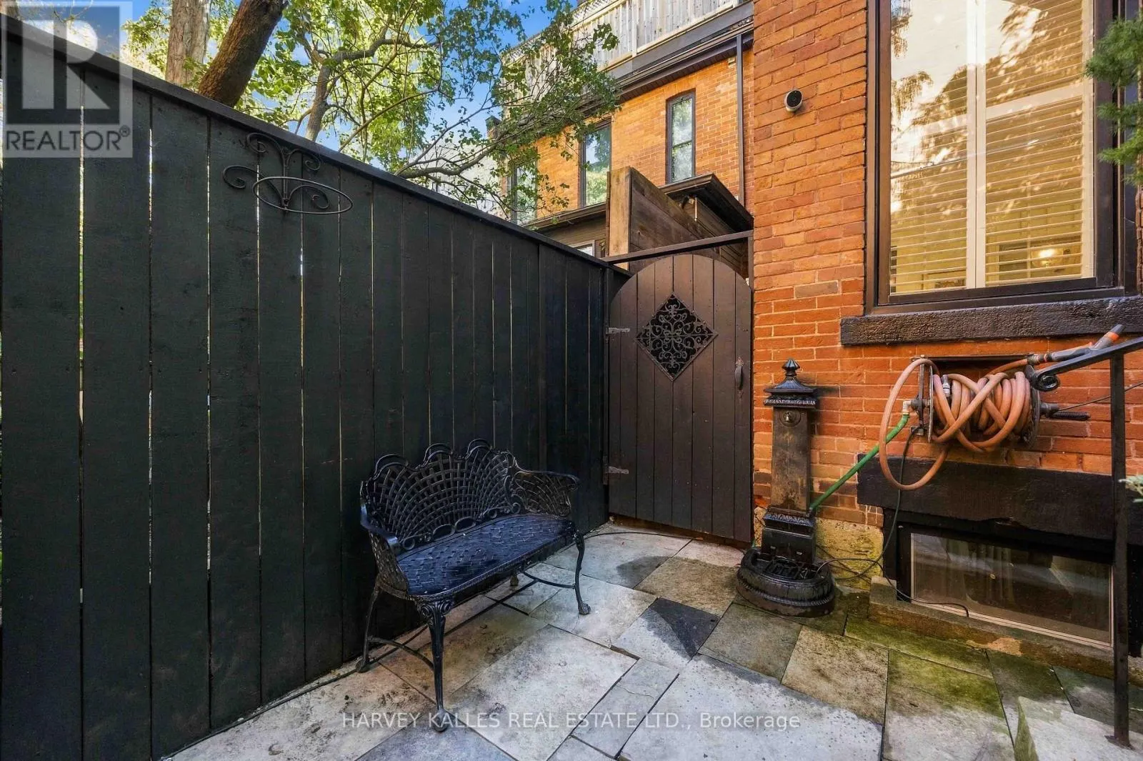489 ONTARIO STREET