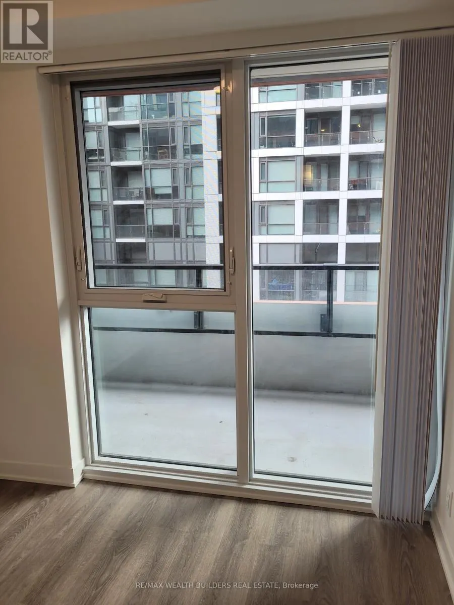 610 - 180 FRONT STREET E