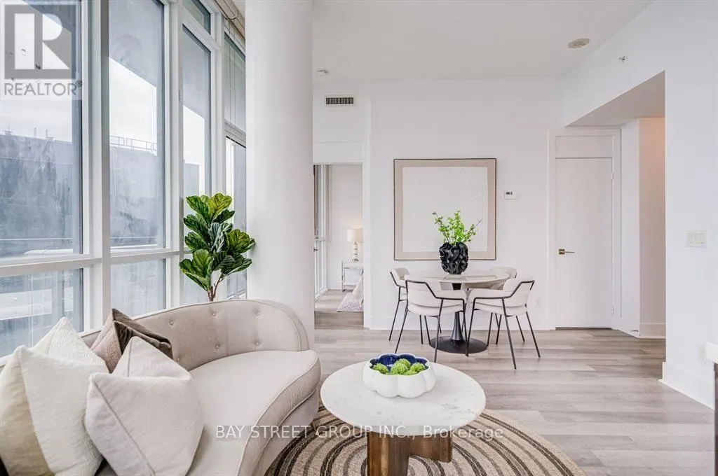 2608 - 32 DAVENPORT ROAD
