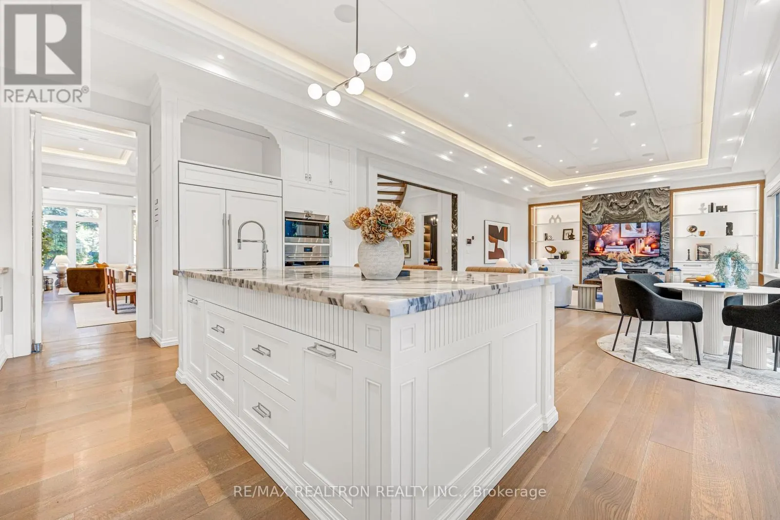 319 BETTY ANN DRIVE