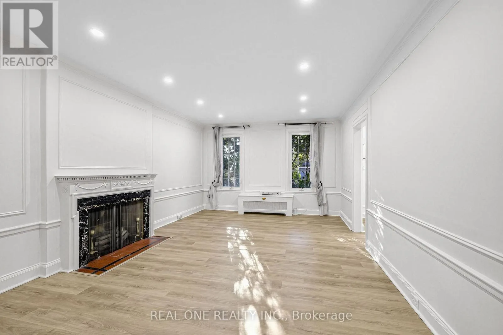 603 SPADINA ROAD