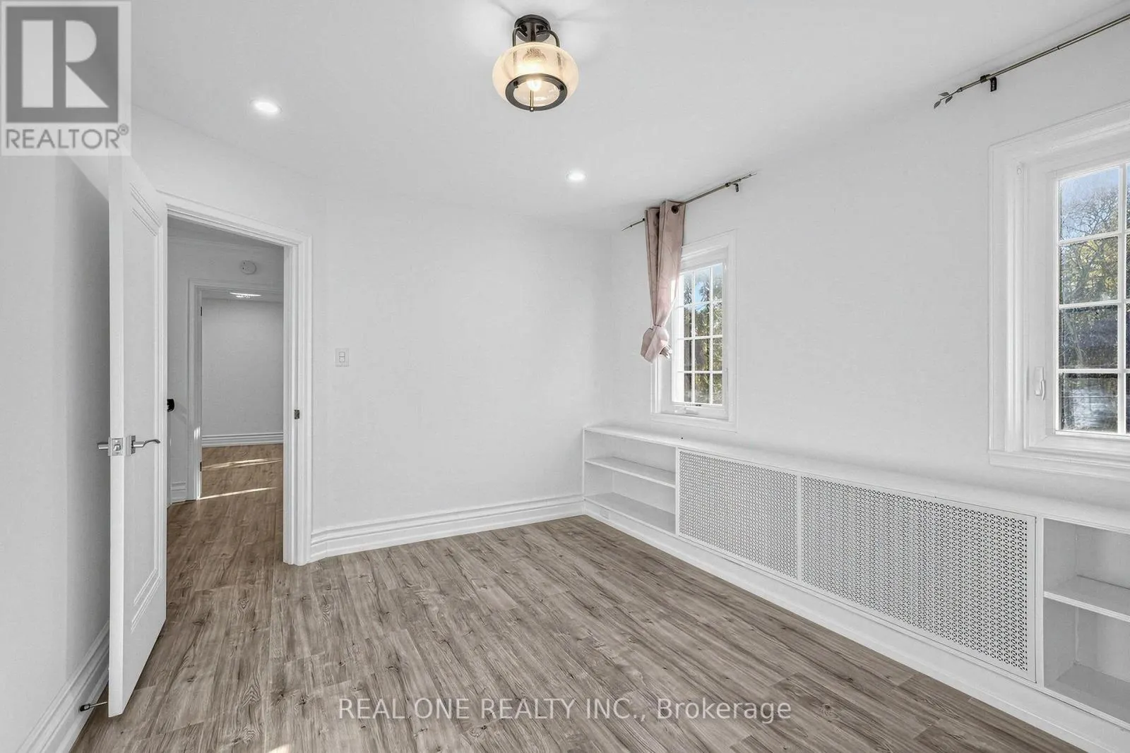 603 SPADINA ROAD