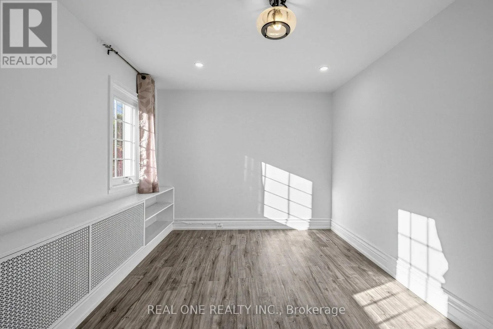 603 SPADINA ROAD