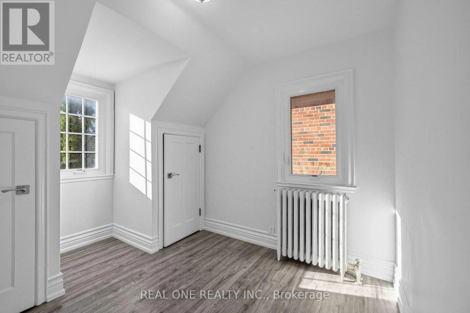 603 SPADINA ROAD