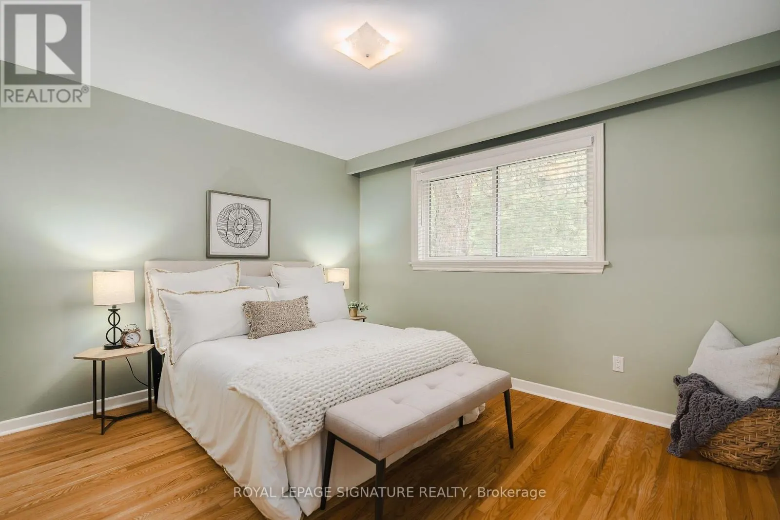 11 BELLBURY CRESCENT