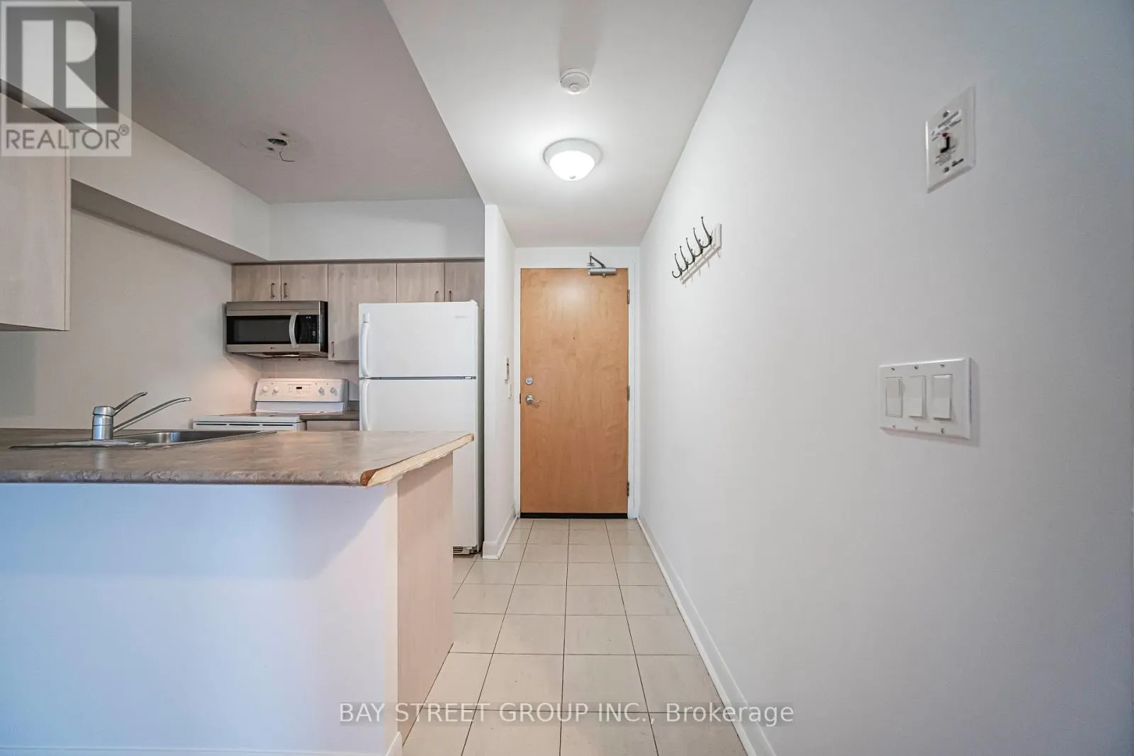2810 - 4978 YONGE STREET