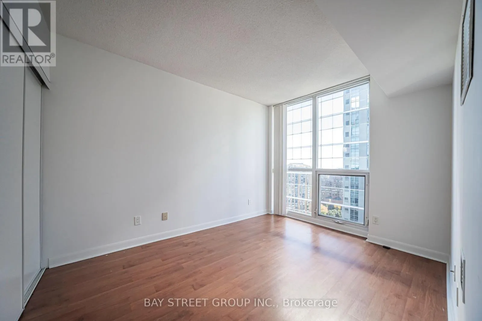 2810 - 4978 YONGE STREET