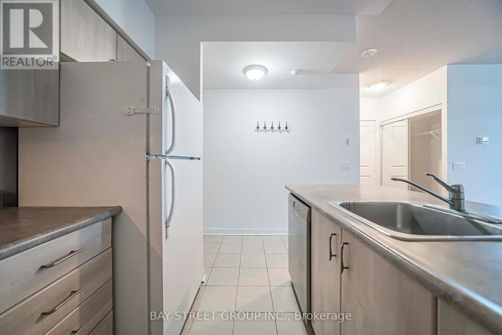 2810 - 4978 YONGE STREET