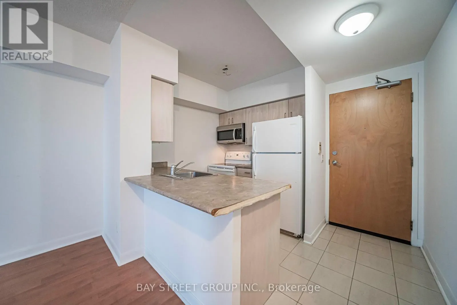 2810 - 4978 YONGE STREET