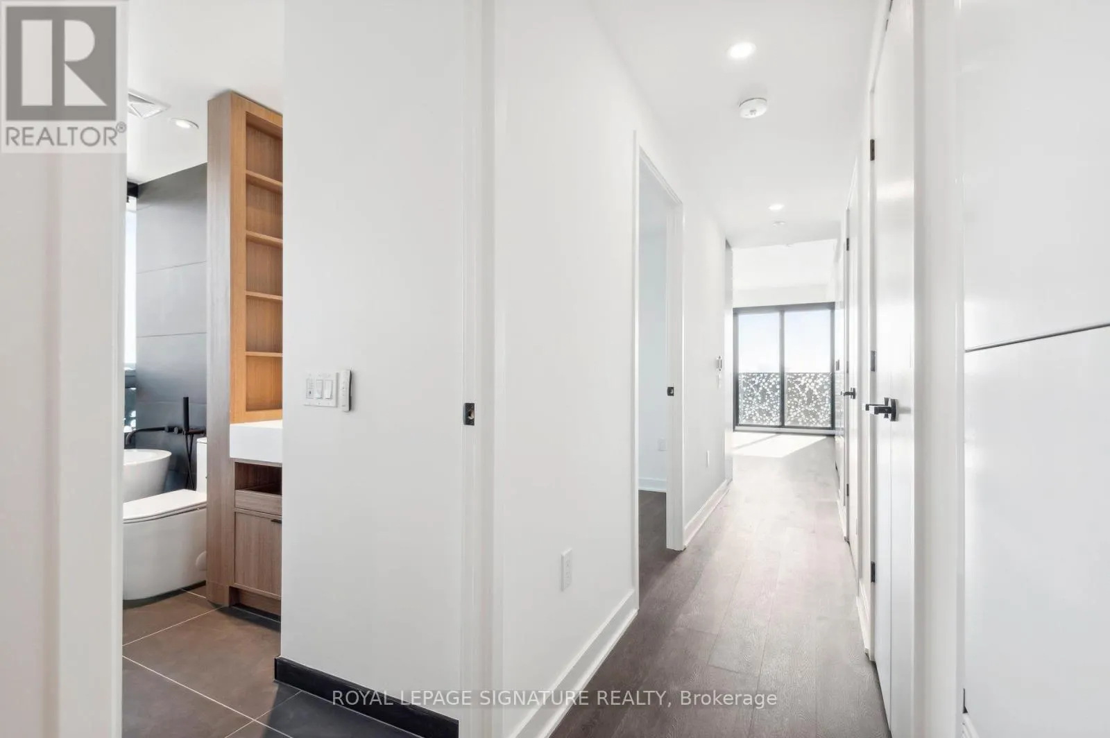 3703 - 55 CHARLES STREET E