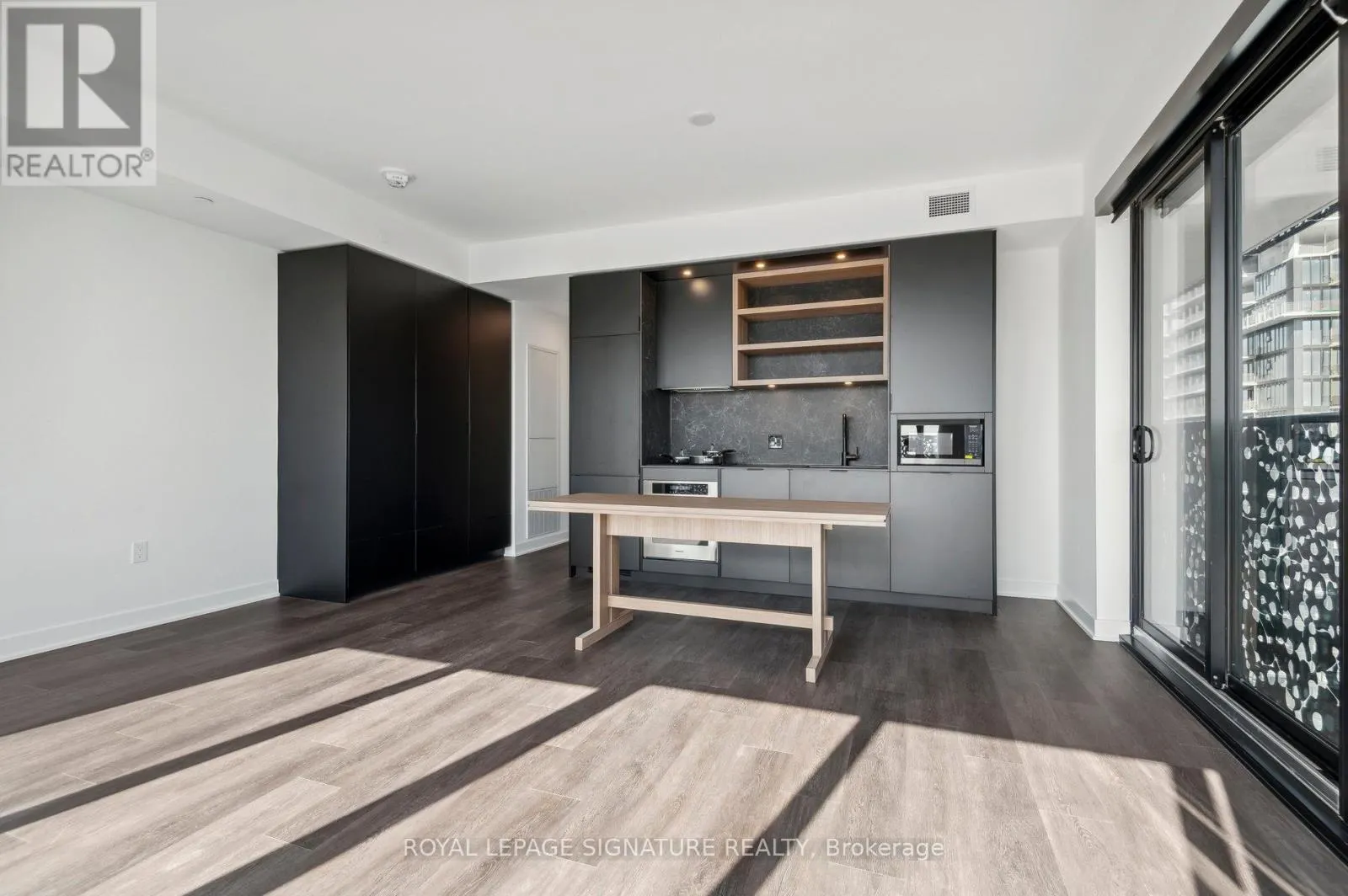 3703 - 55 CHARLES STREET E
