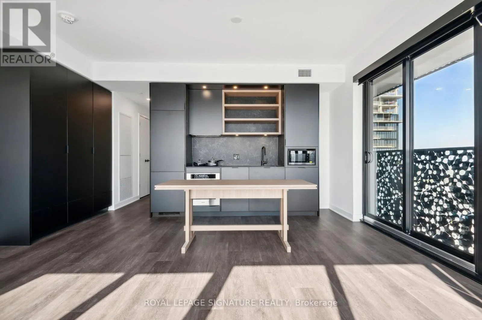 3703 - 55 CHARLES STREET E
