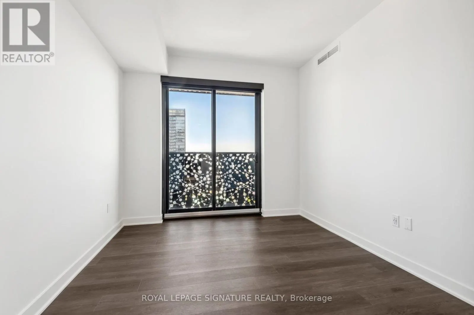 3703 - 55 CHARLES STREET E
