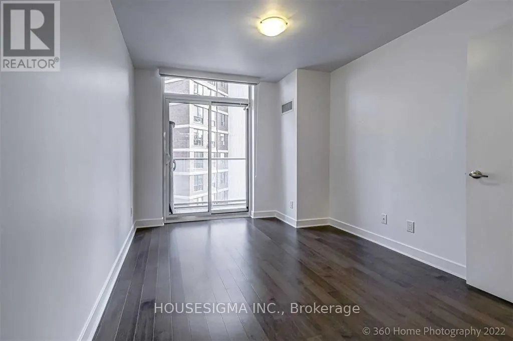 1005 - 58 ORCHARD VIEW BOULEVARD