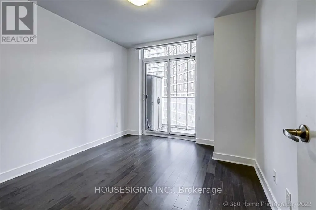 1005 - 58 ORCHARD VIEW BOULEVARD