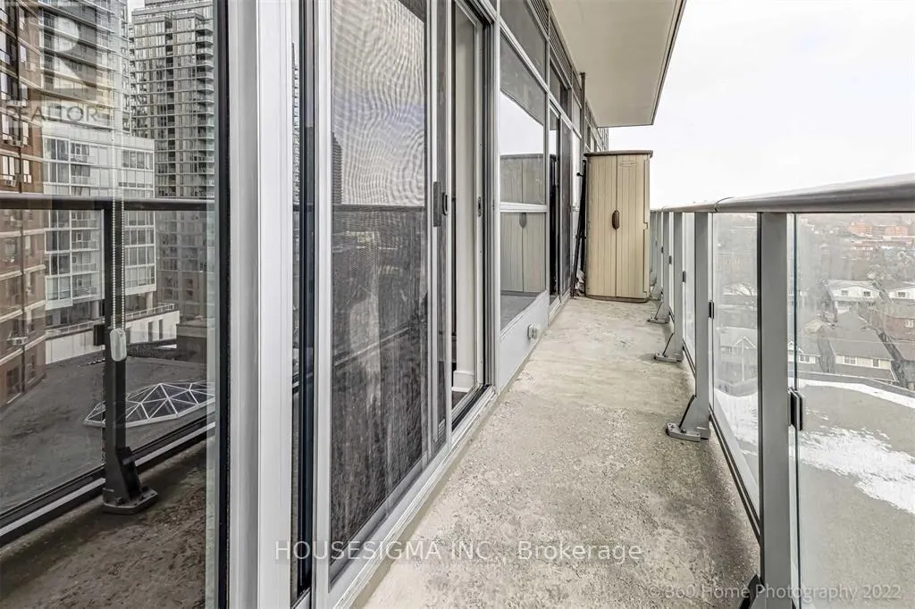 1005 - 58 ORCHARD VIEW BOULEVARD