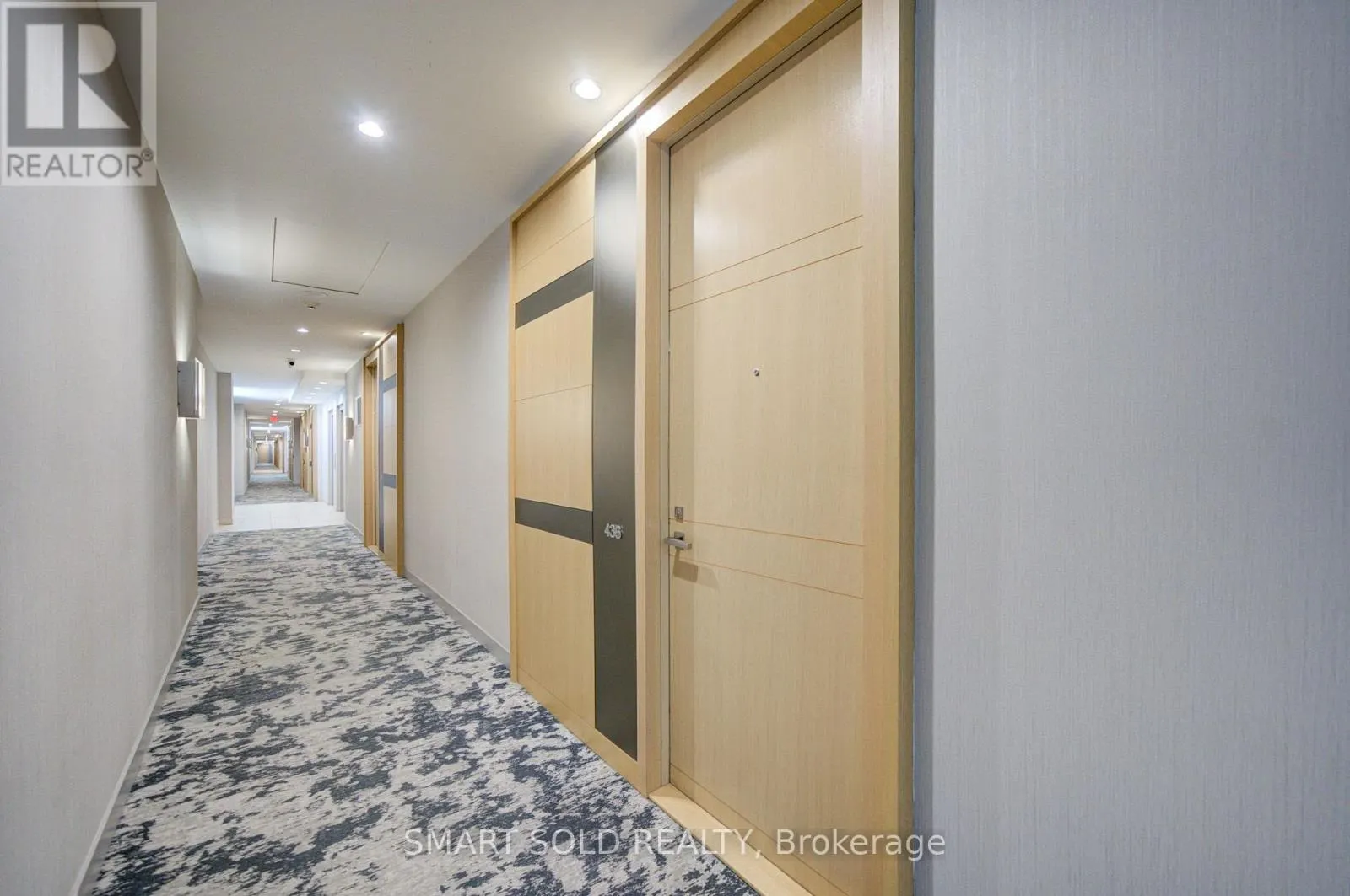 436 - 39 QUEENS QUAY E