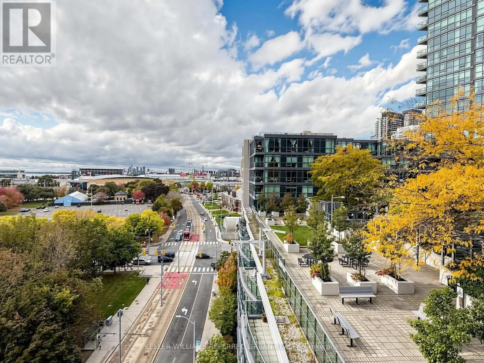 1009 - 219 FORT YORK BOULEVARD