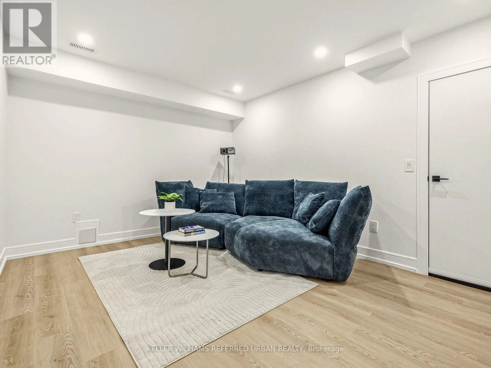 479 CUMMER AVENUE