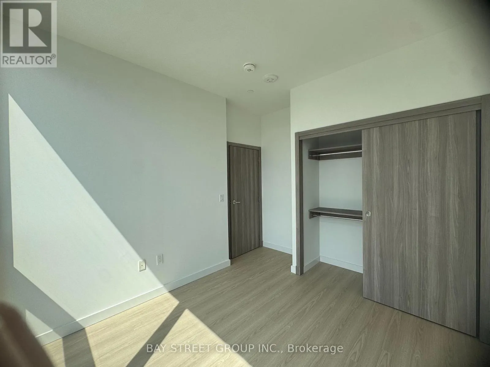 3305 - 27 MCMAHON DRIVE