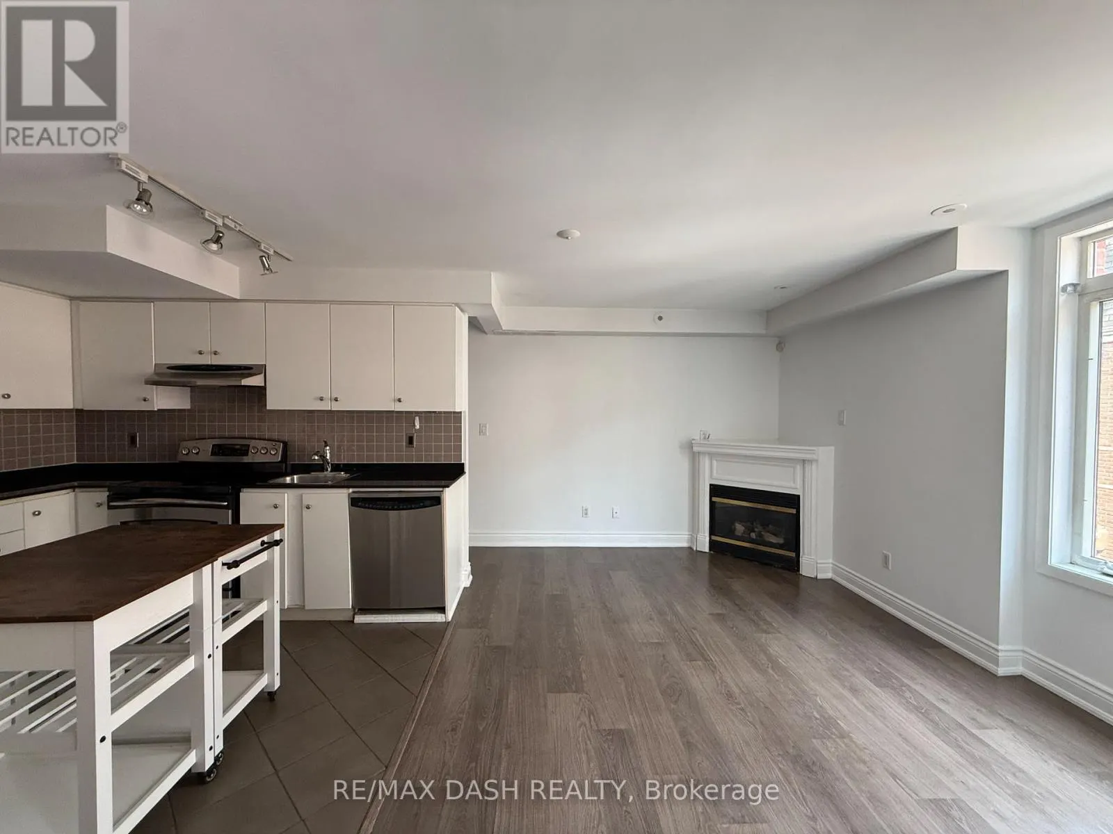 342 - 415 JARVIS STREET